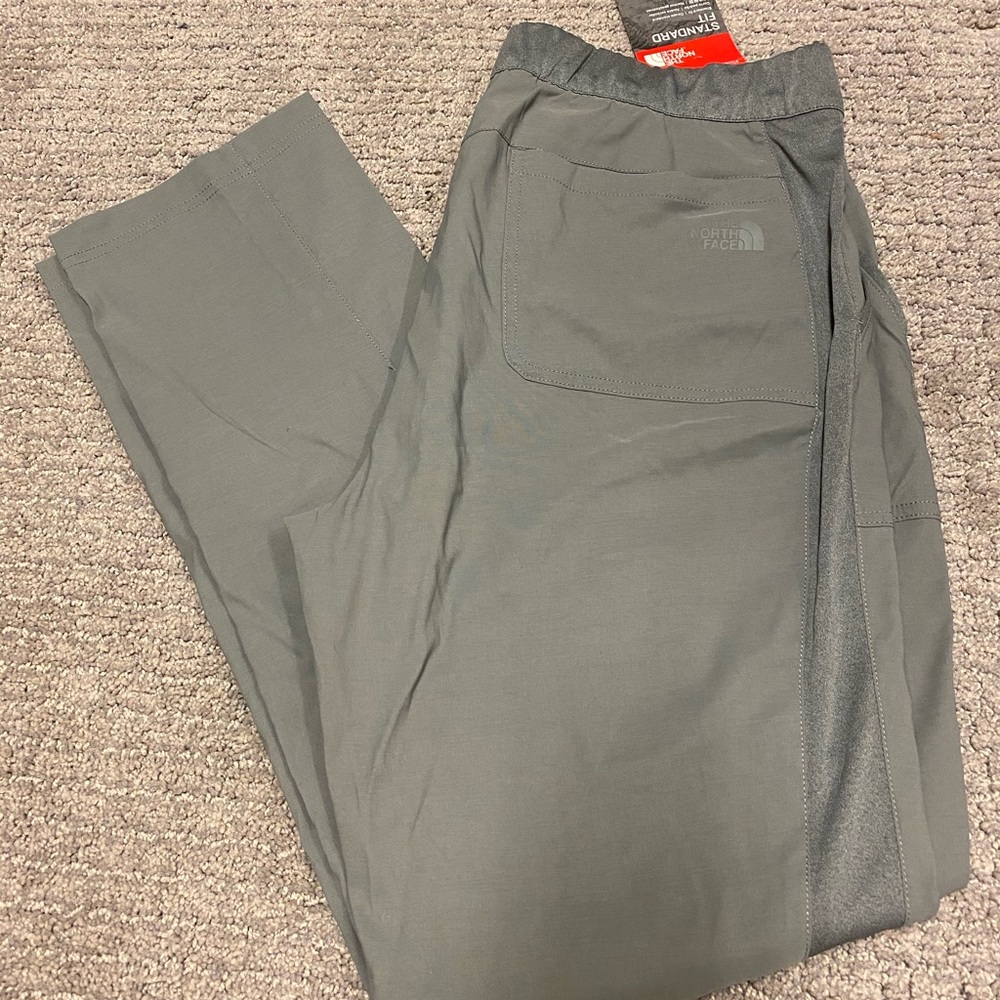 The North Face Women's Adventuress Pant...Size LG